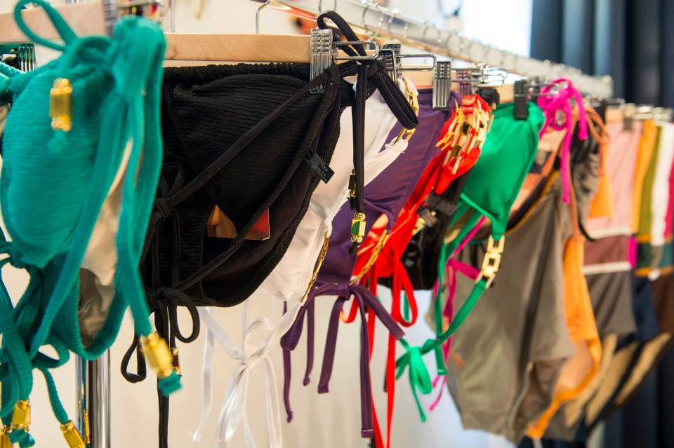 379705_401422846638386_817278853_n