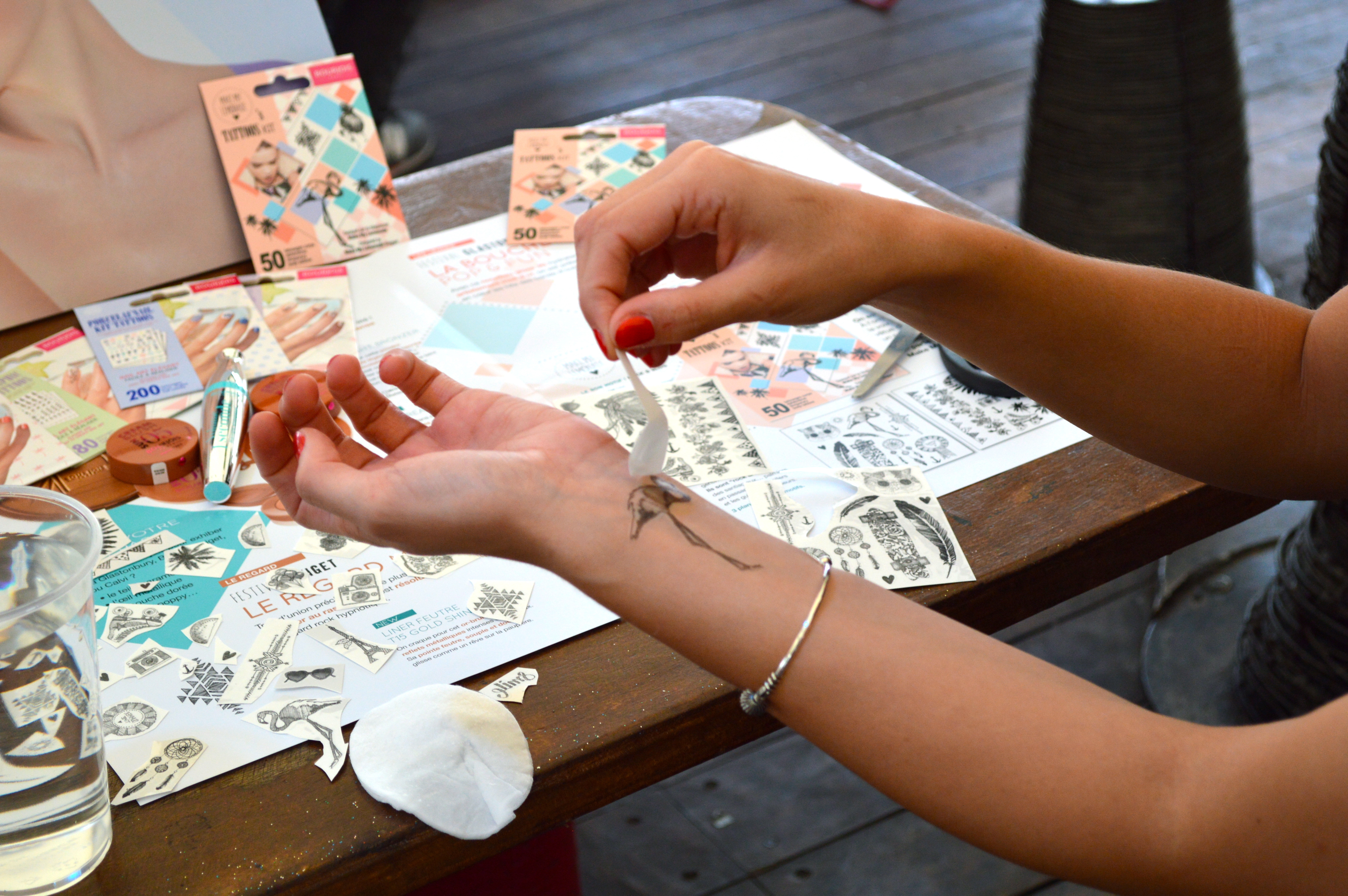 tatouages éphémères bourjois