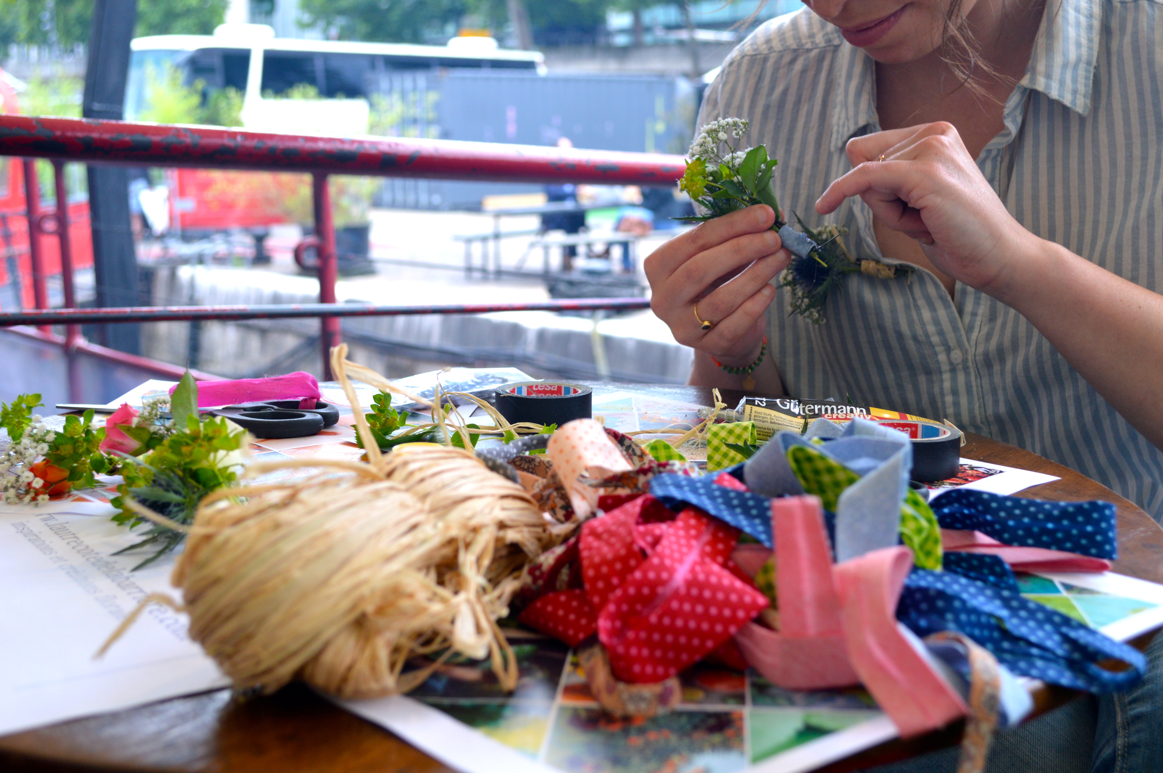 l'autre coté de la barrière