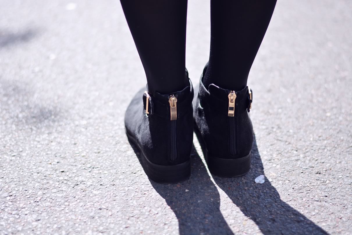 bottines boucles dorees