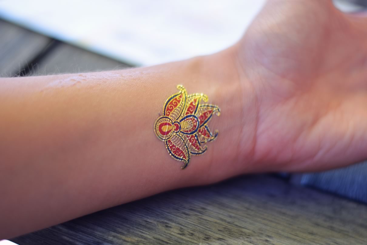 tatouages dore athenais tatouage