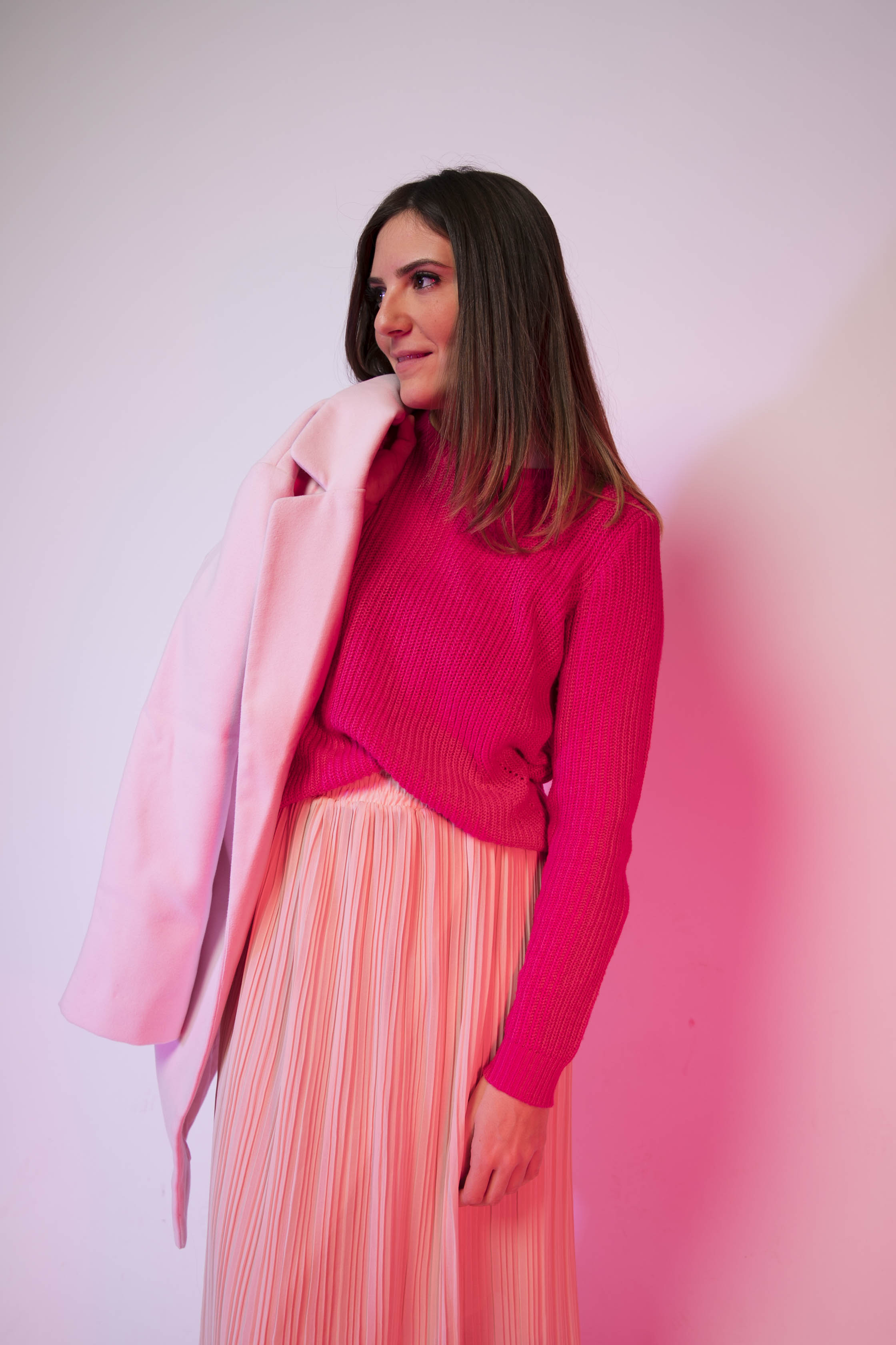 comment porter le manteau rose blog mode les caprices d iris