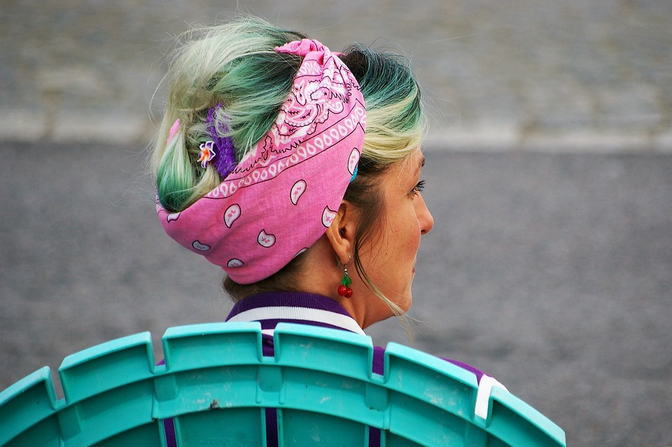 woman-2475965_960_720